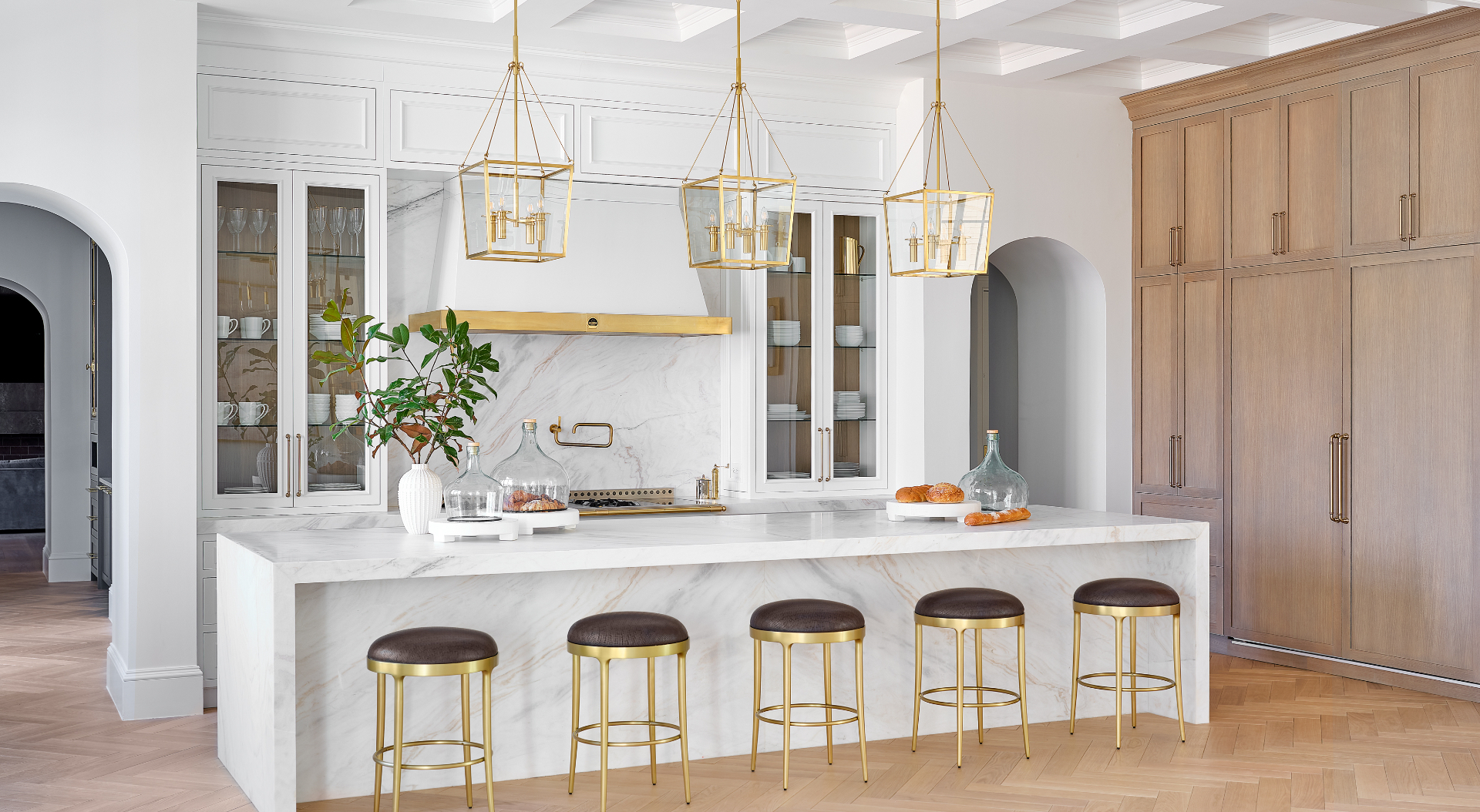 Highland Forest kitchen photograph from the Emerald & Oak Design portfolio